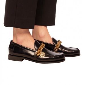 Givenchy 4G chain loafers Sz 40 NIB